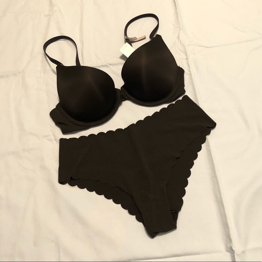 Aerie Day to Play 34B NWT
